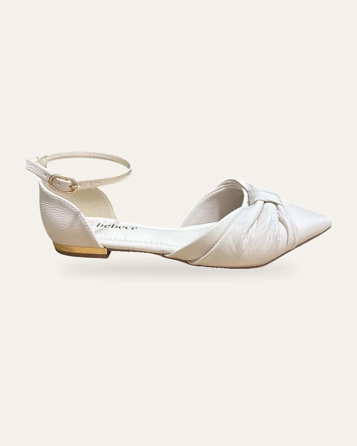 Scarpin bico fino laço